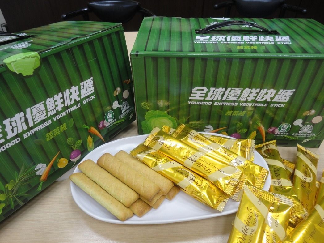 搶救菜金菜土 彰縣高麗菜棒餅乾今上市